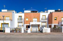 Exceptional 4 bed Villa with Private Pool & Sea-View Terrace in Tavira Exceptional 4 bed Villa with Private Pool & Sea-View Terrace in Tavira