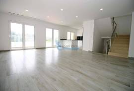 Exclusive Modern 3 Bedroom Villa with Pool and Elevator – Albufeira