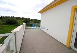 Exclusive Modern 3 Bedroom Villa with Pool and Elevator – Albufeira