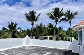 Spacious Condo In Great Location