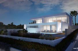 3 bedroom semi-detached luxury villa with sea views within walking distance of the centre of Praia da Luz