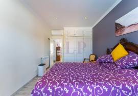 3 Bedroom Single-Storey Villa with Pool Near Boavista, Lagos