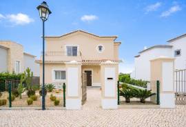 Contemporary 5 Bedroom Gated Villa on Boavista Golf & Spa, Lagos Contemporary 5 Bedroom Gated Villa on Boavista Golf & Spa, Lagos