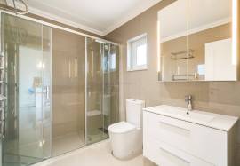 Contemporary 5 Bedroom Gated Villa on Boavista Golf & Spa, Lagos Contemporary 5 Bedroom Gated Villa on Boavista Golf & Spa, Lagos