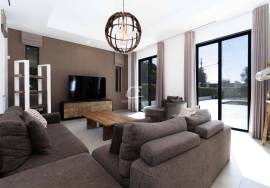 Sítio dos Quartos – Modern 4-Bedroom Villa with Saltwater Pool & Prime Location