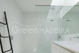 Luxury 3 Bedroom Single Story Villa with Definitive Sea View