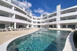 1 Bedroom Apartment in Alvor – Private Condominium with Pool and Garage