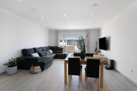 Viva entre o conforto e o mar - Moradia T3 disponivel