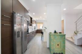 Viva entre o conforto e o mar - Moradia T3 disponivel