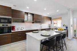 Viva entre o conforto e o mar - Moradia T3 disponivel