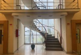 Office for rent in downtown Porto.