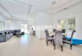 4-Bedroom Villa in The Crest Condominium, Almancil | Golden Triangle Algarve