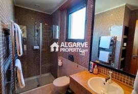 Luxury 3 Bedroom Apartment by the Victoria Golf Course in Vilamoura, Algarve