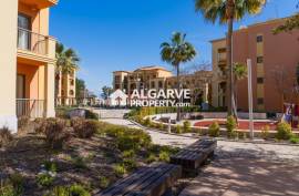 Luxury 3 Bedroom Apartment by the Victoria Golf Course in Vilamoura, Algarve