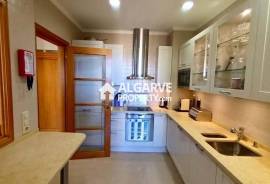 Luxury 3 Bedroom Apartment by the Victoria Golf Course in Vilamoura, Algarve