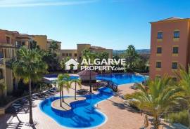 Luxury 3 Bedroom Apartment by the Victoria Golf Course in Vilamoura, Algarve