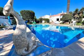 2+1 Bedroom Duplex Apartment with Pool in Quarteira