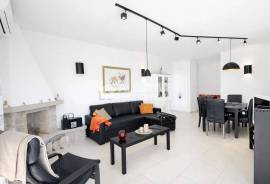 2+1 Bedroom Duplex Apartment with Pool in Quarteira