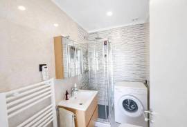 2+1 Bedroom Duplex Apartment with Pool in Quarteira