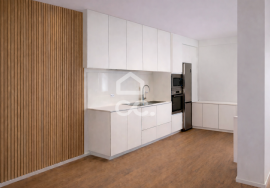 Fully renovated 4 bedroom apartment with 160 sqm in the center of Nogueira, Maia Fully renovated 4 bedroom apartment with 160 sqm in the center of Nogueira, Maia