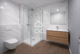 Fully renovated 4 bedroom apartment with 160 sqm in the center of Nogueira, Maia Fully renovated 4 bedroom apartment with 160 sqm in the center of Nogueira, Maia