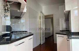 2 Bedroom Apartment | Benfica | Leasehold | Refurbished