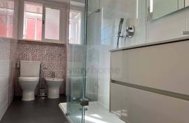 2 Bedroom Apartment | Benfica | Leasehold | Refurbished