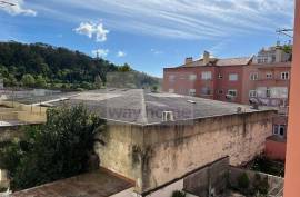 2 Bedroom Apartment | Benfica | Leasehold | Refurbished