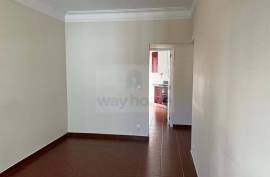 2 Bedroom Apartment | Benfica | Leasehold | Refurbished