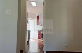 2 Bedroom Apartment | Benfica | Leasehold | Refurbished