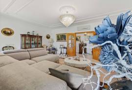 Carvoeiro – Spacious luxury 5+1-bedroom villa with pool, sea views, double garage on large private plot