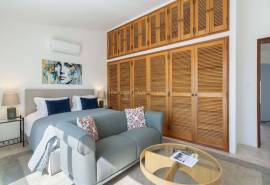 Olhão – Luxury 3-Bedroom Quinta with Pool, Sea Views and Olive Grove.