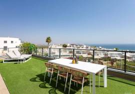 Modern apartment with terrace and sea views in Iconic, Gran Alacant