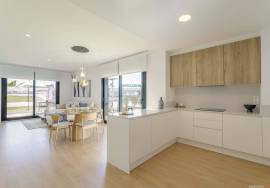 New build with terrace 700 m from the beach in La Mata