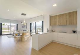 New build with terrace 700 m from the beach in La Mata