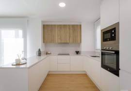 New build with terrace 700 m from the beach in La Mata