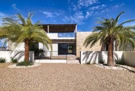 Sin Nombre, Casa Bastos, Pacific,