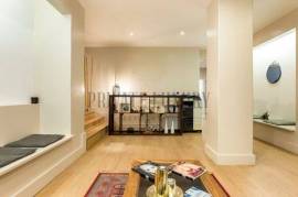 Multipurpose space next to Av. of Liberty