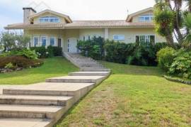 4 bedroom villa with swimming pool and tennis court next to Ria de Ovar to buy - 4km from Furadouro Beach, to buy in Aveiro