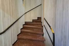 Village House To Refresh With 3 Bedrooms, 2 Shower Rooms, A Convertible Attic, Cellars And A Patio, Near The River.