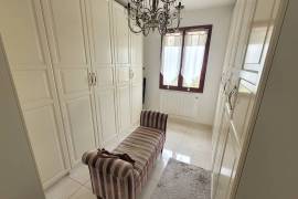 Large House With 125 M2 Of Living Space On 1010 M2 Of Land With A Swimming Pool And A Separate 38 M2 Flat. Large House With 125 M2 Of Living Space On 1010 M2 Of Land With A Swimming Pool And A Separate 38 M2 Flat.