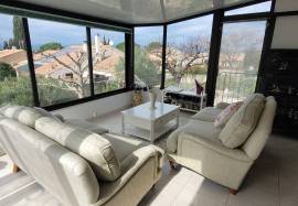 Large House With 125 M2 Of Living Space On 1010 M2 Of Land With A Swimming Pool And A Separate 38 M2 Flat. Large House With 125 M2 Of Living Space On 1010 M2 Of Land With A Swimming Pool And A Separate 38 M2 Flat.