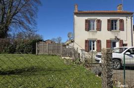 Hamlet House For Sale on the Edge of Le Dorat - 87