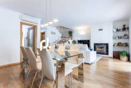 Lisbon 4 Bed Villa Modern Large Rooms Lisbon 4 Bed Villa Modern Large Rooms