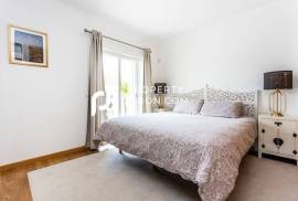 Lisbon 4 Bed Villa Modern Large Rooms Lisbon 4 Bed Villa Modern Large Rooms