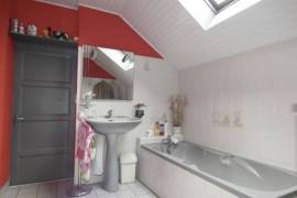 Detached Country House with Indoor Pool