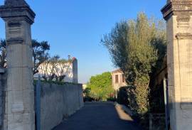 Beautiful House with Pool in the Middle of Vineyards