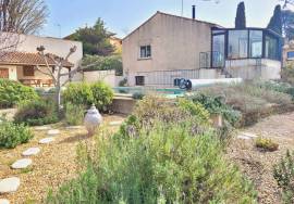 Large House With Swimming Pool