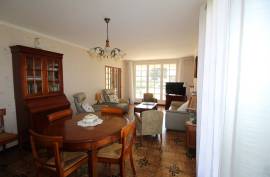 Single Storey Villa With Garden