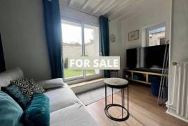 Charming Town House in Historic Location